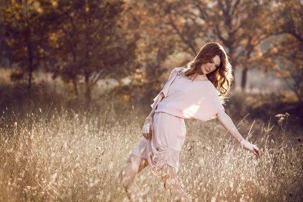 Mooie vrouw. — Stockfoto