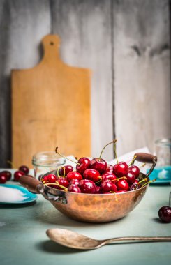 taze kiraz meyveleri 