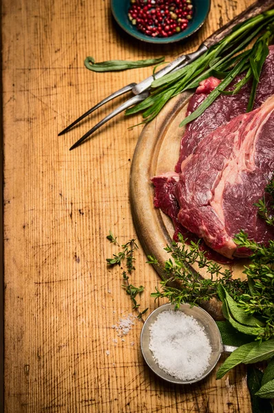 Filete de carne cruda —  Fotos de Stock