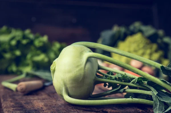 Frischer Grünkohlrabi lizenzfreie Stockfotos