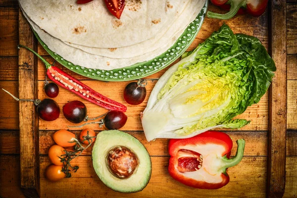 Ingredientes para tacos ou fabricação de burrito — Fotografia de Stock