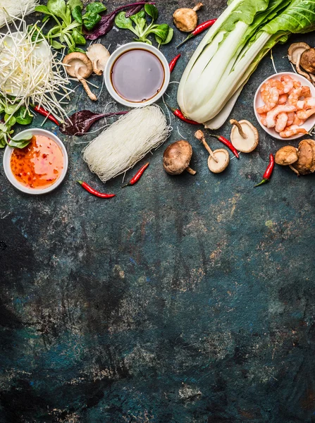Asya yemek pişirmek için malzemeler