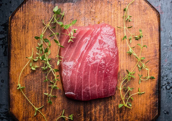 Bistecca di tonno per griglia — Foto Stock