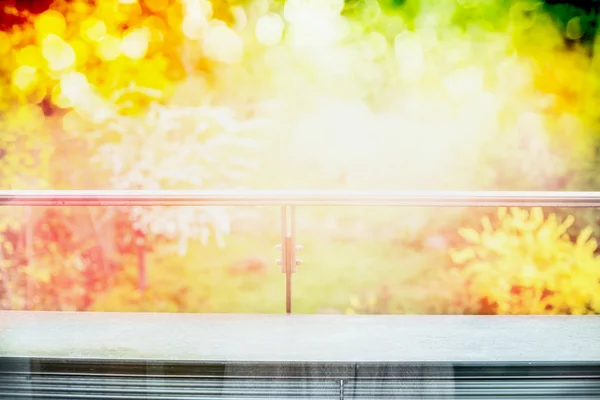 Kolorowych liści widok z balkonu — Zdjęcie stockowe