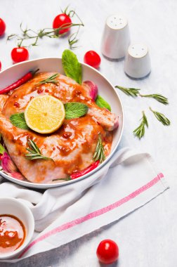 tavuk bacağı whith baharatlı sos