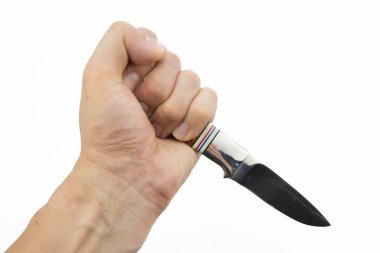Beyaz arka plan üzerinde izole bir Tay bıçak tutan bir el