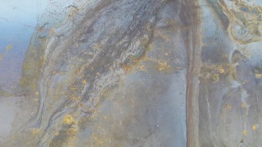 Paslı metal yüzey. Paslı metalin klasik yüzeyi. Yaratıcı arkaplan