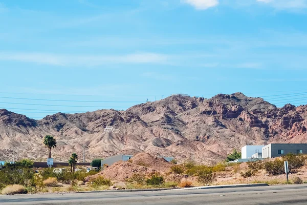 NEVADA, EE.UU. - CIRCA 2011: autopista en Nevada, EE.UU. hacia el verano de 2011 . —  Fotos de Stock