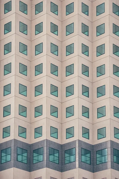 MIAMI BEACH, FL - CIRCA 2011: graphic lines of a skyscraper in downtown of Miami, Florida, USA circa summer 2011. — Stock Photo, Image