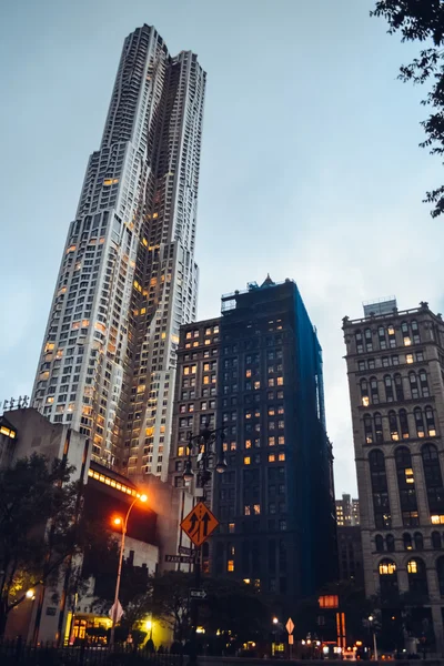 NOVA IORQUE - CIRCA 2014: Ruas e arquitetura no distrito de Wall Street, em Manhattan, Nova York, NY, EUA - verão de 2014 . — Fotografia de Stock