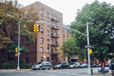 New York - 2014 yaklaşık: Street Queens New York City, Ny, ABD, gündüz yaz 2014 yaklaşık.