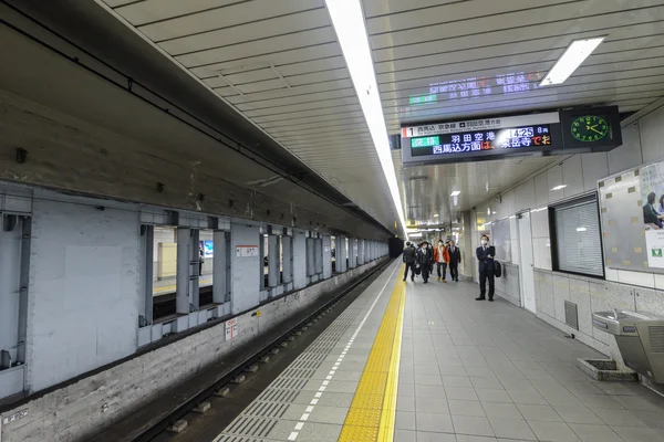 地铁在东京，日本 — 图库照片