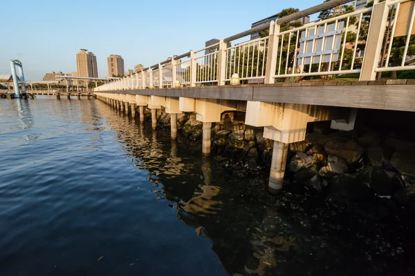 Muelle en la isla de Odaiba, Tokio, Japón —  Fotos de Stock