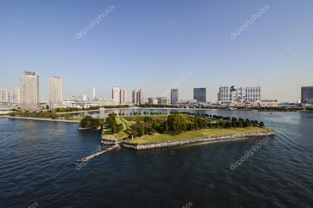 Artificial island in Tokyo Bay, Japan Stock Photo by ©zamogilnykh 52978449