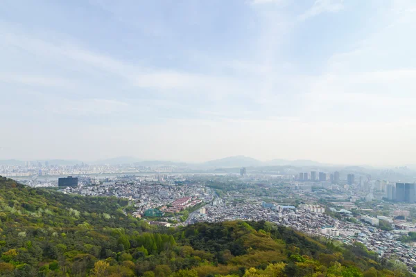 Widok ze szczytu wzgórza. Seoul, Korea — Zdjęcie stockowe