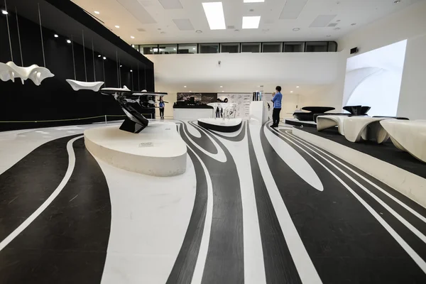 Dongdaemun tasarım Plaza Seul Zaha Hadid tasarım Sergisi