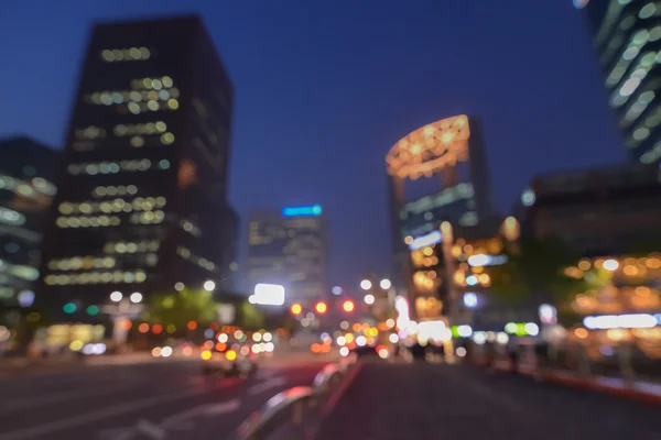 Luces nocturnas bellamente borrosas de la ciudad —  Fotos de Stock