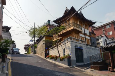 Bukchon Hanok Köyü, Seul, Kore geleneksel tarzı binada