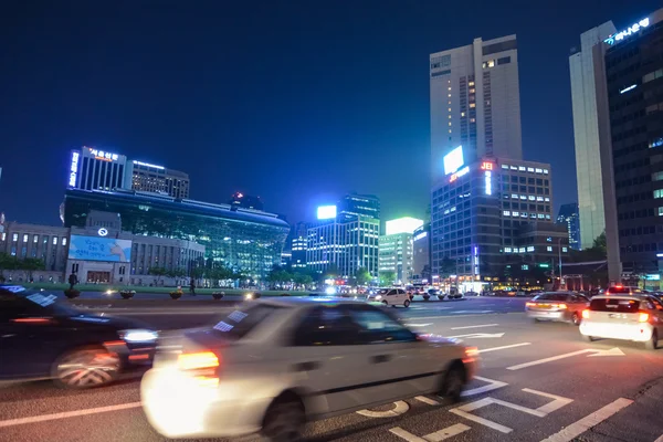 Edifici nel parco centrale di Seoul di notte — Foto Stock