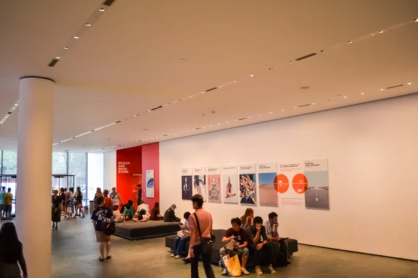 NUEVA YORK, EE.UU. - CIRCA JUNIO 2011: sala en el MoMA Museum of Modern Art de Nueva York alrededor de junio de 2011 . — Foto de Stock