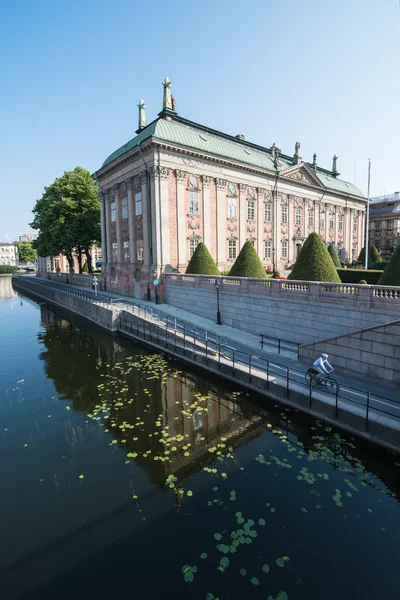 Стокгольм - Circa липня 2014: фасад красиві старі будівлі в Гамла Стан району в Стокгольмі, Швеція circa липня 2014. — стокове фото