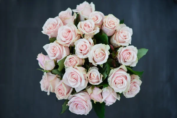 MOSCOW - OCTOBER 13: bouquet of pale pink roses circa October 13 2015. — Stock Photo, Image