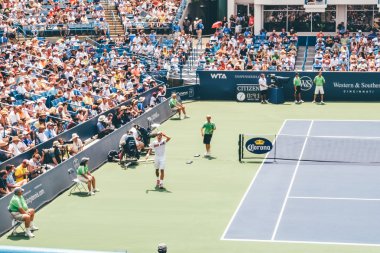 Cincinnati, Oh - 2011 yaklaşık: orta sahada Cincinnati, Oh, ABD Western & Güney açık turnuva finalde Lindner aile Tenis Merkezi Yaz 2011 dolu.