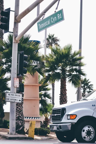 MALIBU, CA - CIRCA 2011: Pacific coast highway on a sunny day in California, USA in summer 2011. — 스톡 사진