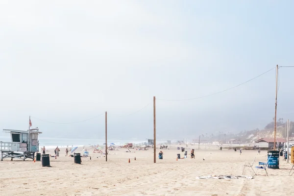 MALIBU, CA - CIRCA 2011: Malibu beach on a sunny day in California, USA in summer 2011. — Stockfoto