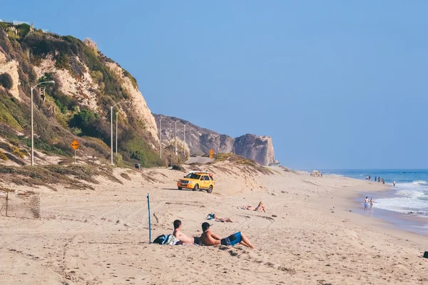 MALIBU, CA - CIRCA 2011: Malibu beach on a sunny day in California, USA in summer 2011. — 스톡 사진