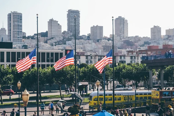 SAN FRANCISCO, CA - CIRCA 2011: skyline of San Francisco, CA, USA circa summer 2011. — Stock Fotó