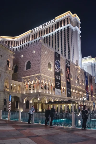 LAS VEGAS - CIRCA 2011: The Venetian hotel on Las Vegas Strip at night time circa summer 2011 in Las Vegas, Nevada, USA. — Stock Photo, Image