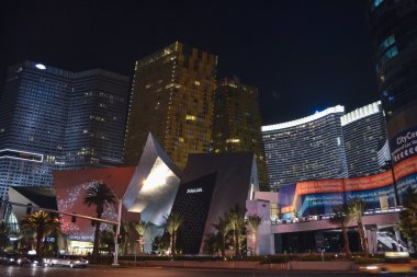 Las Vegas - 2011 yaklaşık: Las Vegas Strip Las Vegas, Nevada, ABD görünüm gece zaman yaklaşık Yaz 2011.