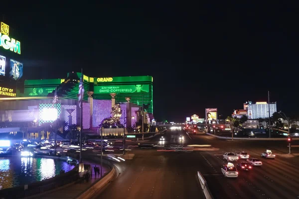 LAS VEGAS - CIRCA 2011 : vue du Strip de Las Vegas de nuit vers l'été 2011 à Las Vegas, Nevada, USA . — Photo