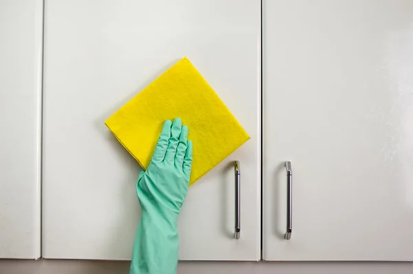 Cleaning the cupboard — Stock Photo, Image