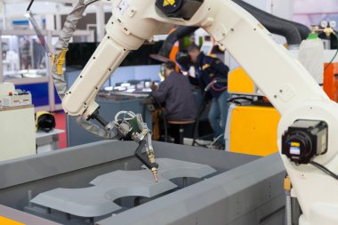 Endüstriyel robot kol