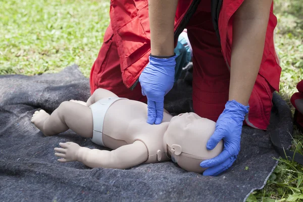 Baby first aid — Stock Photo, Image