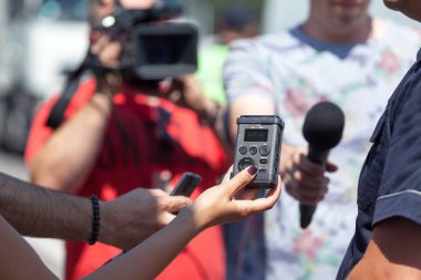 TV röportajı. Basın röportaj