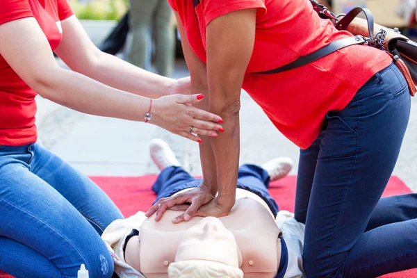 Eerste Hulp Reanimatie Cursus — Stockfoto