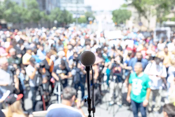 Concentre Microfone Grupo Turvo Pessoas Protesto Massa Manifestação Pública Segundo — Fotografia de Stock