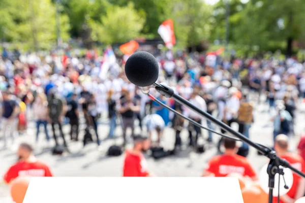 Protesto Político Reunião Demonstração Foco Microfone Turva Multidão Pessoas Segundo — Fotografia de Stock