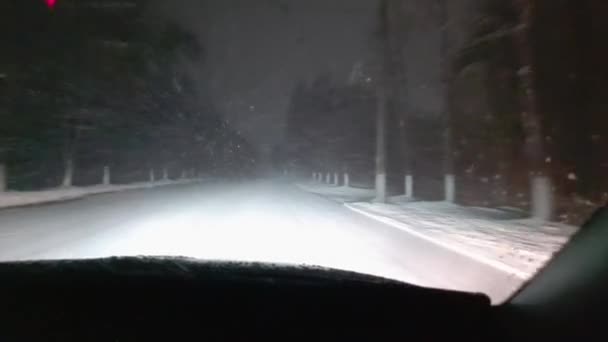 Vista Interna Parabrezza Anteriore Una Guida Auto Bufera Neve Strada — Video Stock