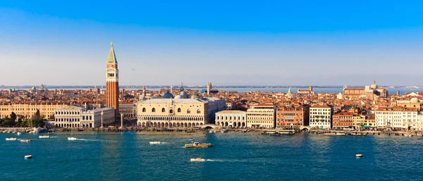 Panorama Piazza San Marco en Venecia, vista desde la parte superior — Foto de Stock