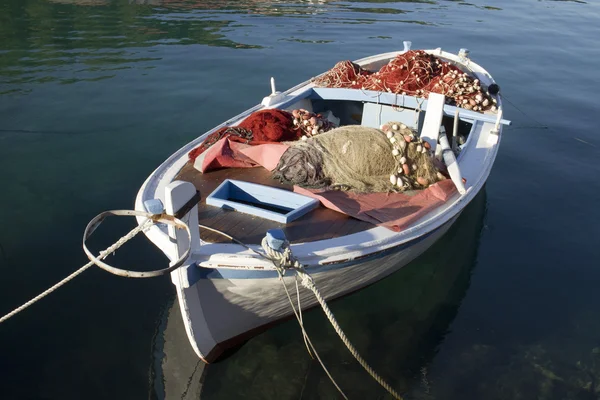 Αλιευτικά δίχτυα στο κατάστρωμα — Φωτογραφία Αρχείου