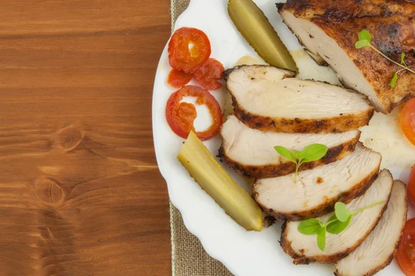 Sebzeli tavuk biftek. Izgara tavuk göğsü. Diyet et ızgara. Tavuk kızarmış biftek. 