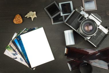 Sahil tatil eski fotoğrafları. Eski fotoğraf makinesi. Deniz anıları. Aile albüm fotoğraflarını. Gençlik anıları. Sahil tatil selamlar. Ekipman sanatsal fotoğrafçı.