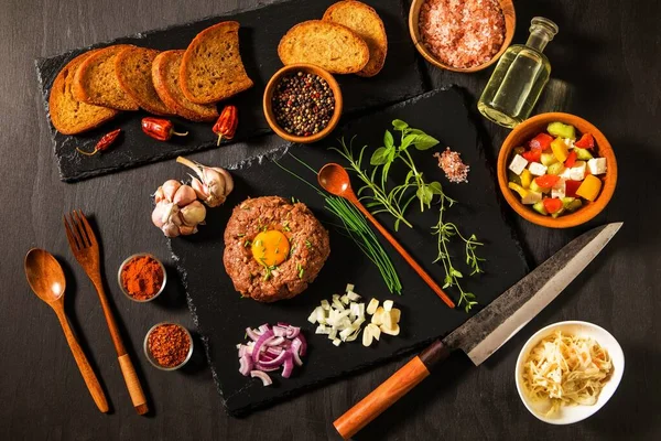 Steak Tartar Chopped Onion Herbs Black Slate Board Traditional Homemade — Foto de Stock