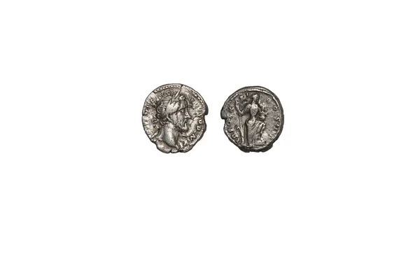 Vieille pièce, Antoninus Pie denarius. 151-152 AD, isolé sur blanc — Photo