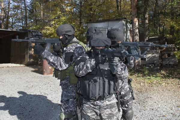 Special anti-terrorist squad, coached at the shooting range — Stock Photo, Image