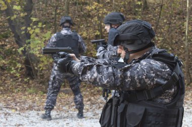 Çekim mesafeden koçluk özel anti-terör ekibi